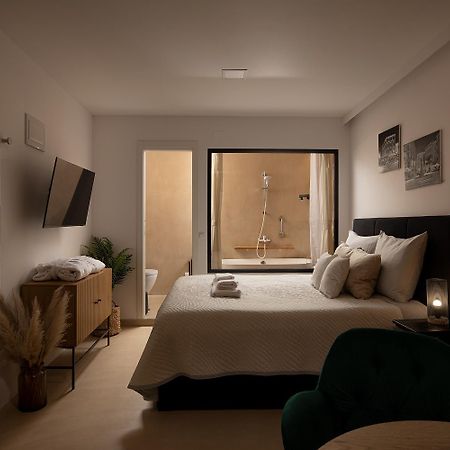 Deluxe Studio In City Center With Free Private Parking ロヴィニ エクステリア 写真